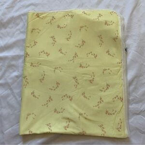 VTG Kozee Komfort Floral Dainty 1950 Baby Blanket Yellow Whimsical Lace Edge NY